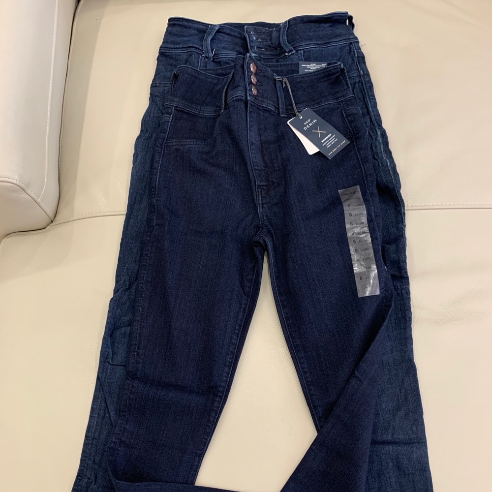 Sky-high rise jeans